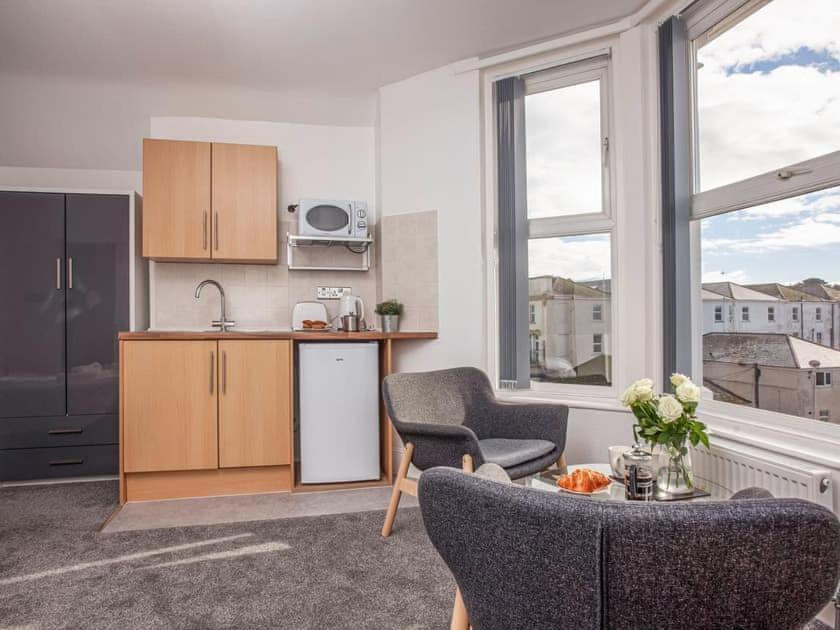 Bedford Holiday Apartments Пейнтон Экстерьер фото