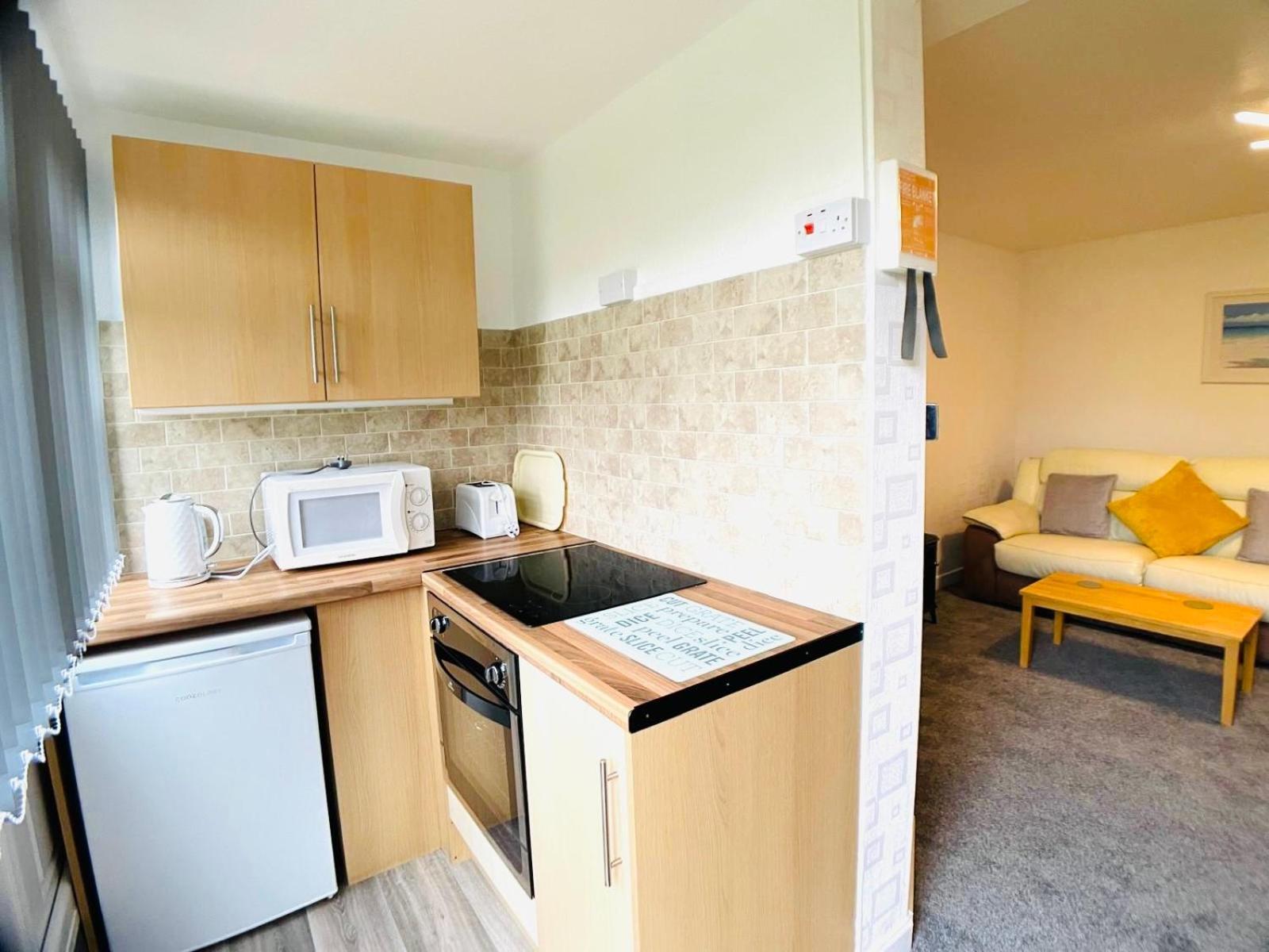Bedford Holiday Apartments Пейнтон Экстерьер фото