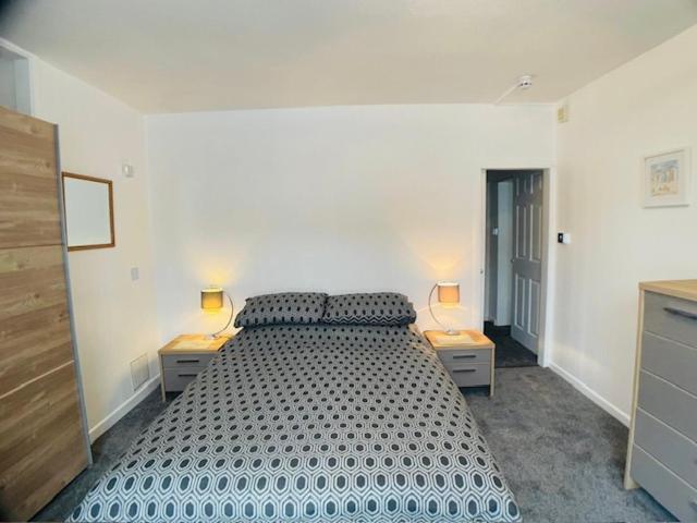 Bedford Holiday Apartments Пейнтон Экстерьер фото